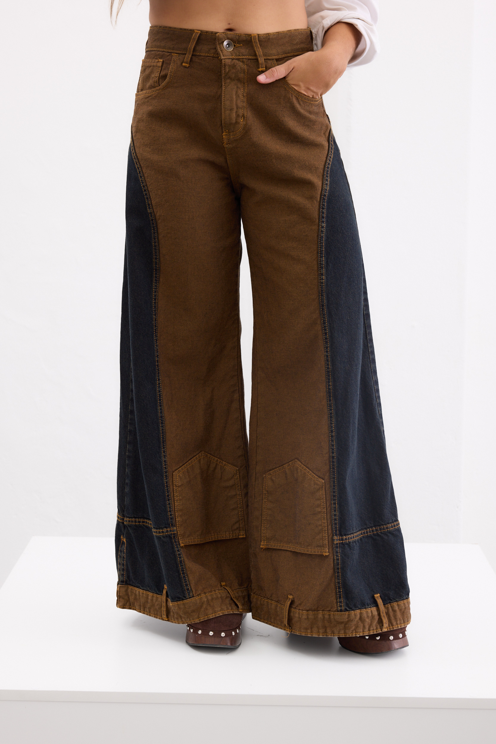 JEAN MEGA