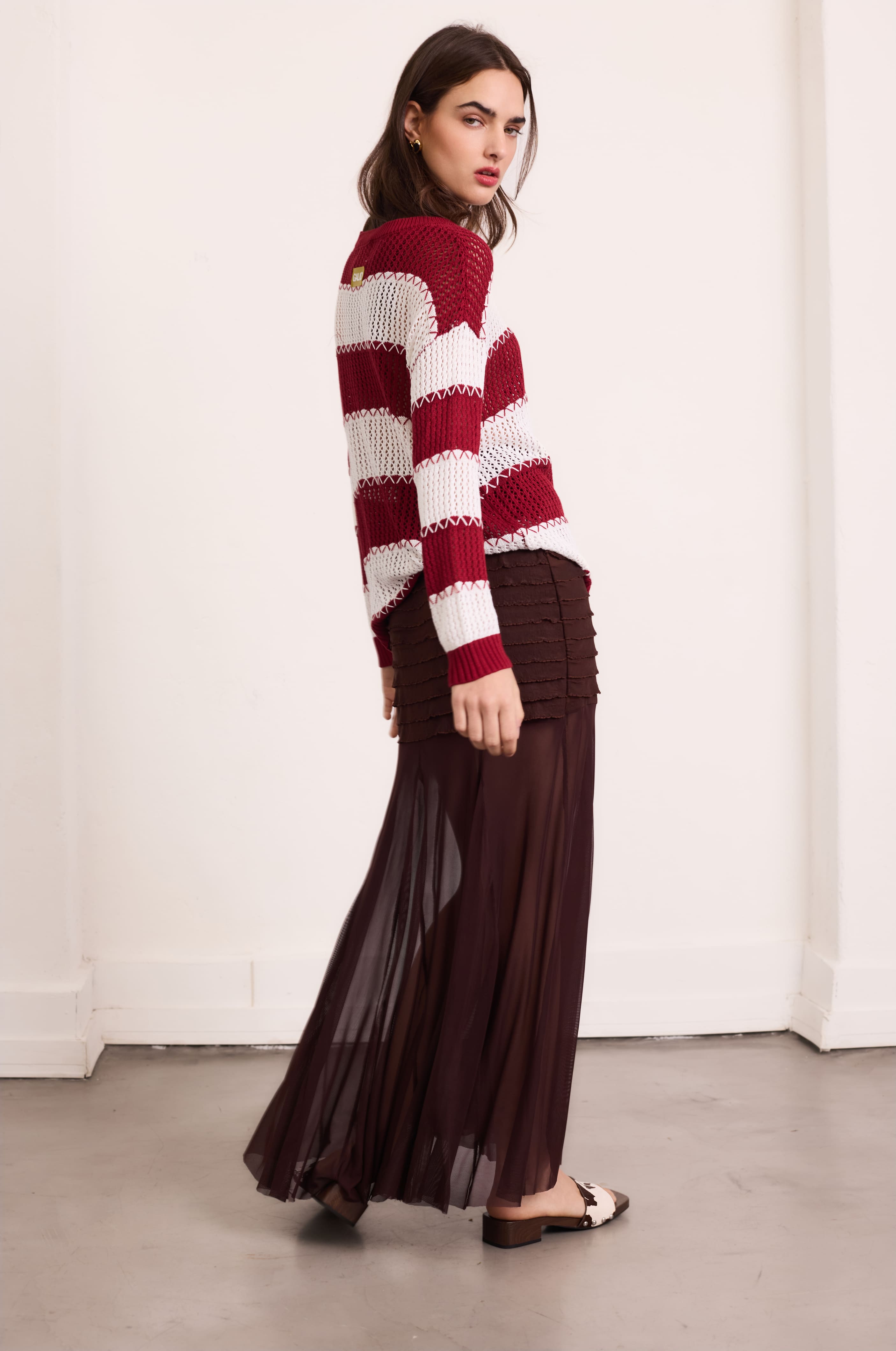 SWEATER BEACH