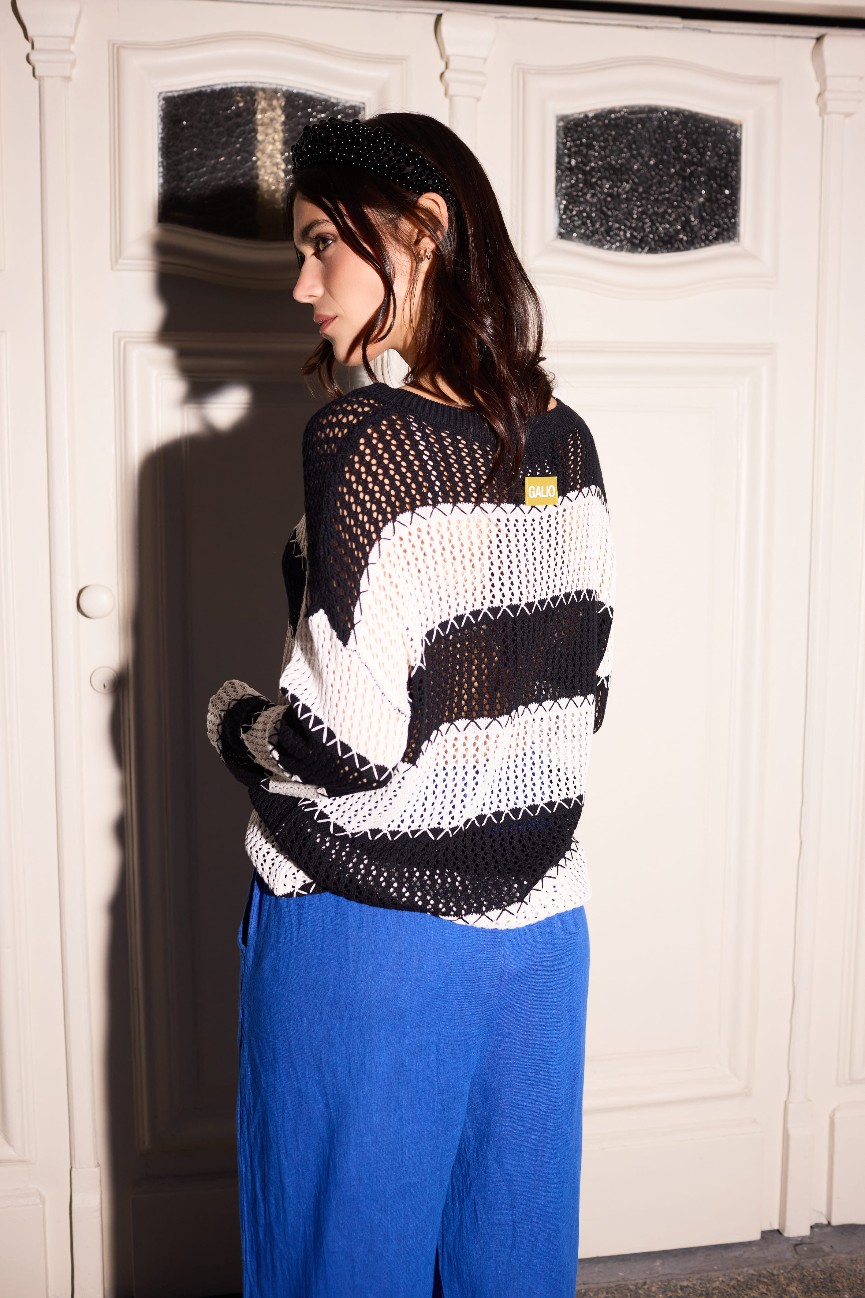 SWEATER BEACH